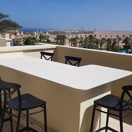 Sahl Hasheesh Deluxe Penthouse Veranda